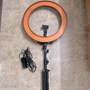 Newer Ring Light Kit: 18" /48cm Outer 55W 5500K Dimmable
LED Ring Light